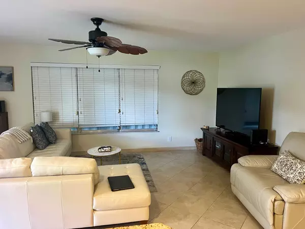 Boynton Beach, FL 33435,330 Main BLVD A