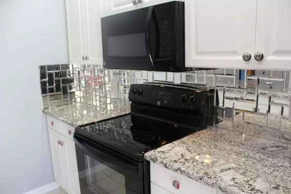 Jupiter, FL 33477,1716 17th CT