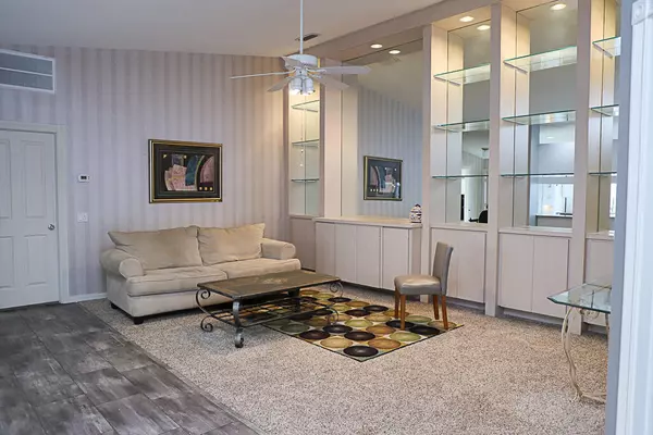 Port Saint Lucie, FL 34986,1220 NW Bentley CIR B