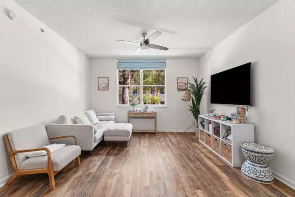 West Palm Beach, FL 33401,630 S Sapodilla AVE 123