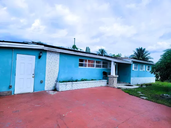 West Palm Beach, FL 33407,5137 45th ST