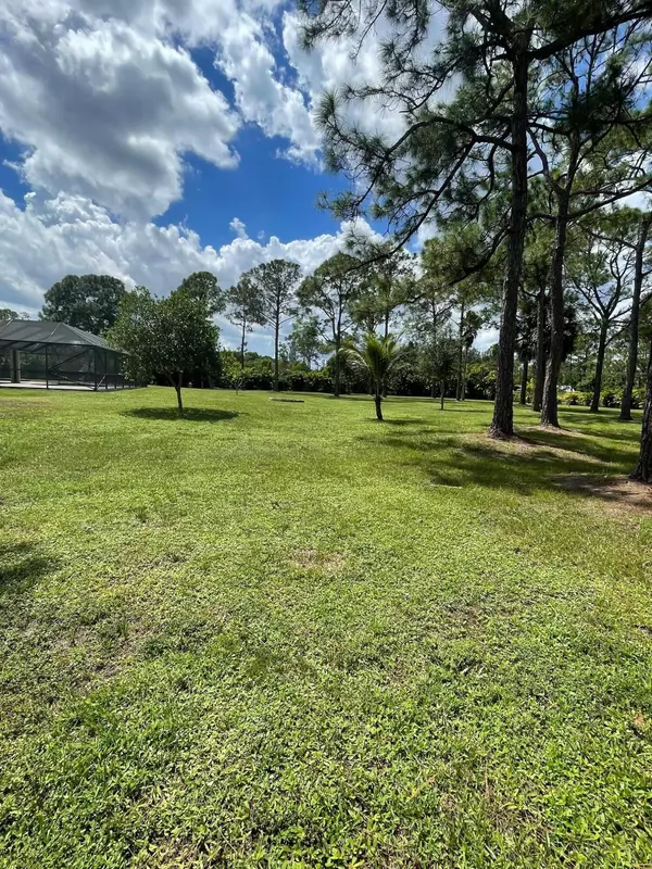 Palm Beach Gardens, FL 33418,14087 Cocoa Plum RD