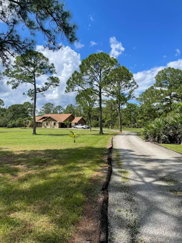 Palm Beach Gardens, FL 33418,14087 Cocoa Plum RD