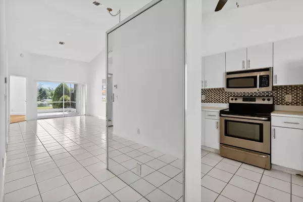 Delray Beach, FL 33446,15180 W Tranquility Lake DR