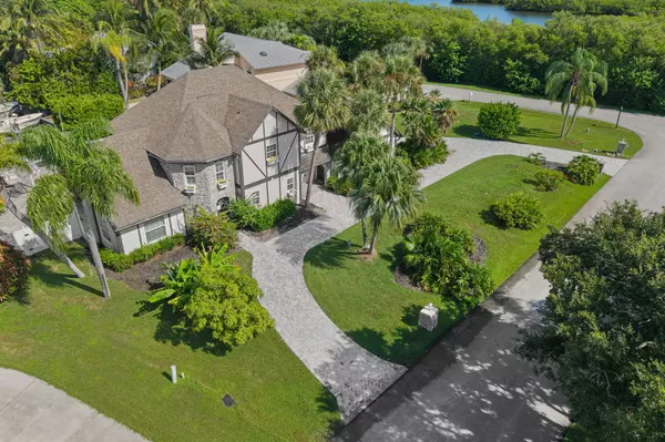 Fort Pierce, FL 34949,121 Queen Eugenia CT