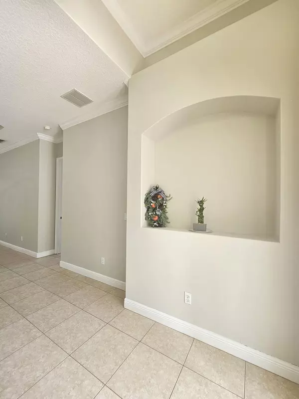 Port Saint Lucie, FL 34953,414 SW Cherry Hill RD