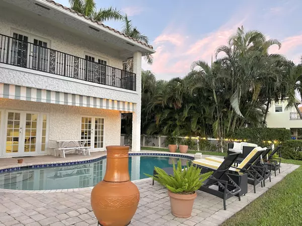 Delray Beach, FL 33483,950 Bolender DR