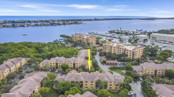 Hypoluxo, FL 33462,500 Scotia DR 205