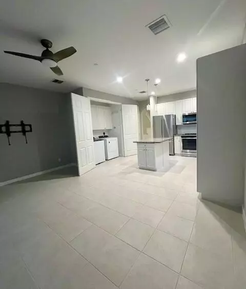 Stuart, FL 34997,9457 SW Purple Martin WAY