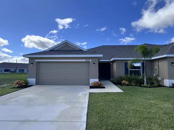 8638 Giovanni AVE, Fort Pierce, FL 34951