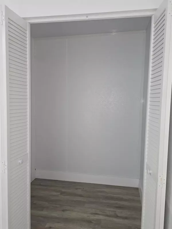 Miramar, FL 33023,2410 W Bermuda DR