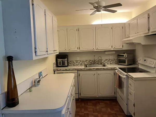 Deerfield Beach, FL 33442,103 Prescott E