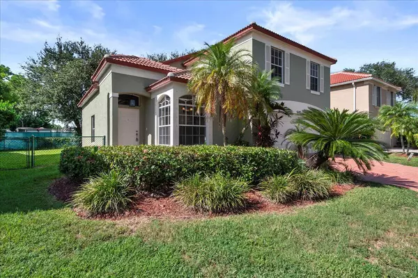 Riviera Beach, FL 33418,5143 Elpine WAY