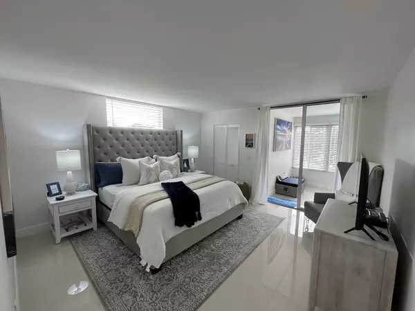 Delray Beach, FL 33446,14773 Cumberland DR 3010