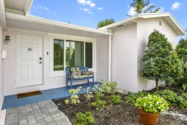 Lake Worth Beach, FL 33460,1702 N L ST