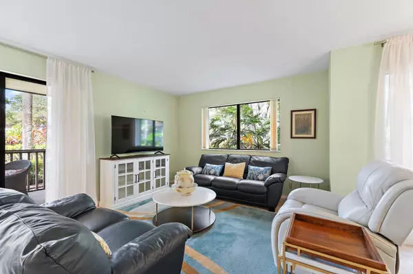 Palm Beach Gardens, FL 33418,413 S Brackenwood LN