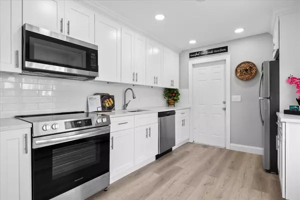 Lake Worth Beach, FL 33460,119 S Ocean Breeze