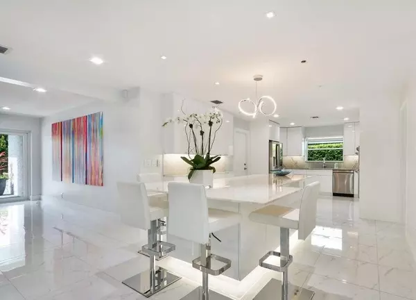 Palm Beach Shores, FL 33404,337 Cascade LN