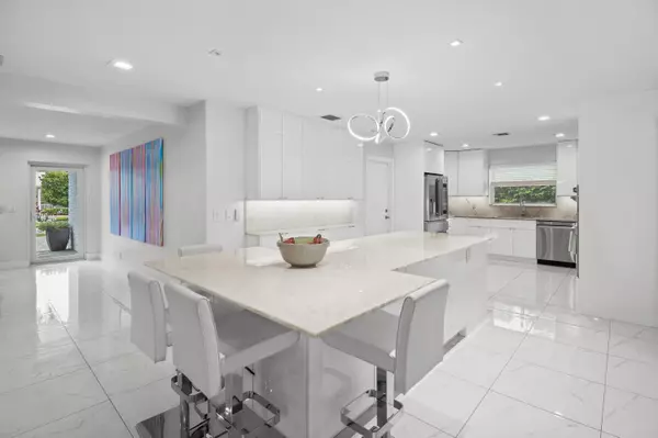 Palm Beach Shores, FL 33404,337 Cascade LN