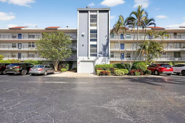 Delray Beach, FL 33446,14747 Cumberland DR 3010