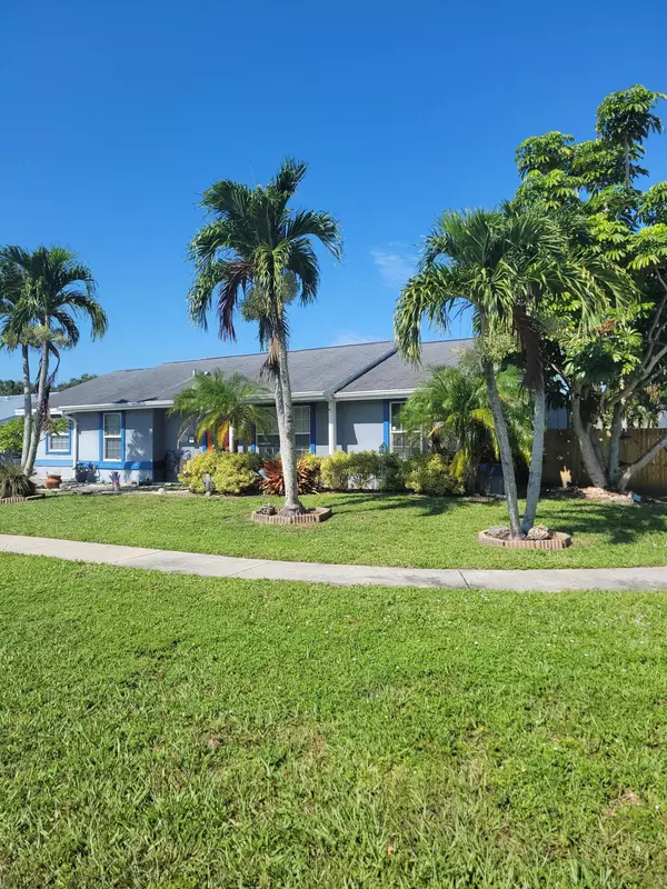 Boynton Beach, FL 33472,8055 Rose Marie CIR