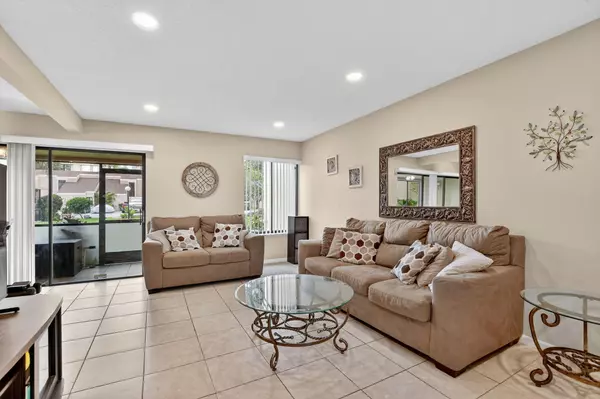 Boca Raton, FL 33486,1061 NW 13th ST 2