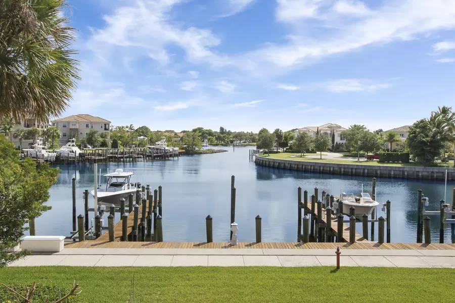 13587 Treasure Cove CIR 2, North Palm Beach, FL 33408