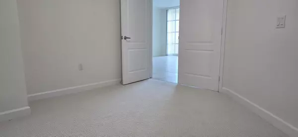 West Palm Beach, FL 33401,410 Evernia ST 616