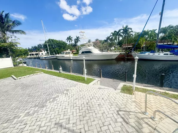 Fort Lauderdale, FL 33312,1512 SW 5th ST Dock