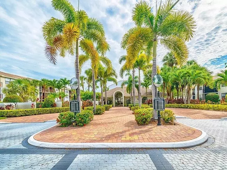 West Palm Beach, FL 33401,718 Executive Center DR 34