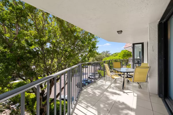 Boca Raton, FL 33487,799 Jeffery ST 411