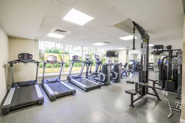 Boca Raton, FL 33432,101 S Plaza Real