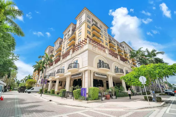 Boca Raton, FL 33432,101 S Plaza Real