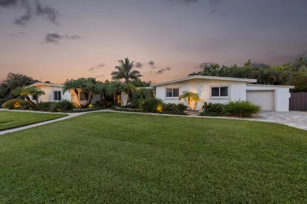 Hypoluxo, FL 33462,136 Lucina DR