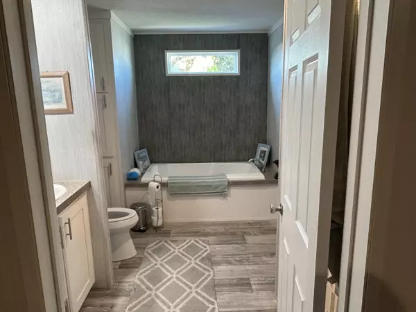 Stuart, FL 34994,2455 SE Penny LN