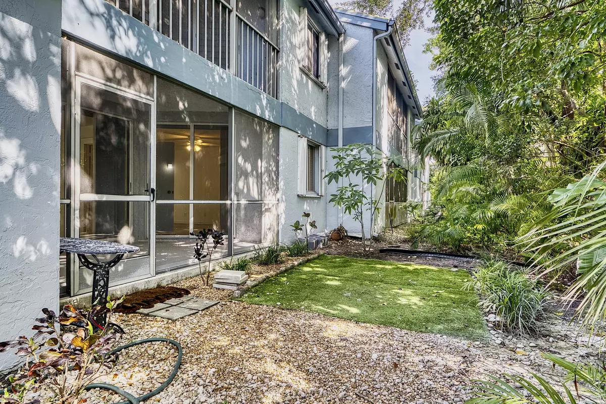 Boynton Beach, FL 33436,9818 Nickels BLVD 1104