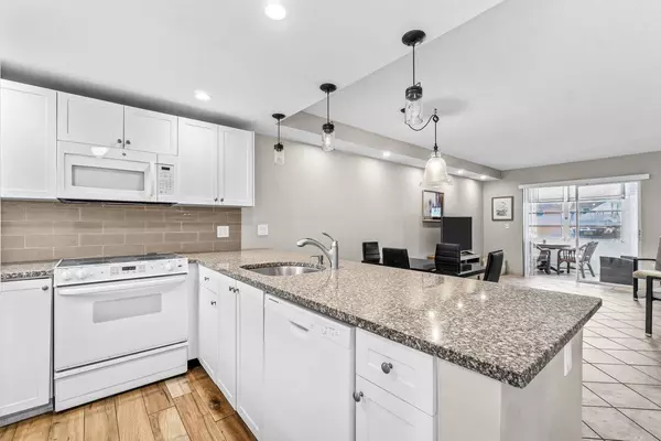 2191 NE 1st CT Apt 106, Boynton Beach, FL 33435