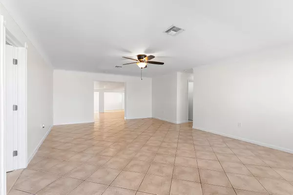 Lake Worth Beach, FL 33461,1438 Cindy DR