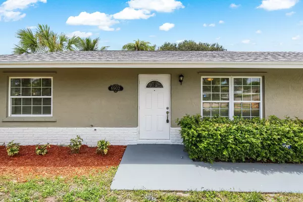 Lake Worth, FL 33463,6902 Athena DR