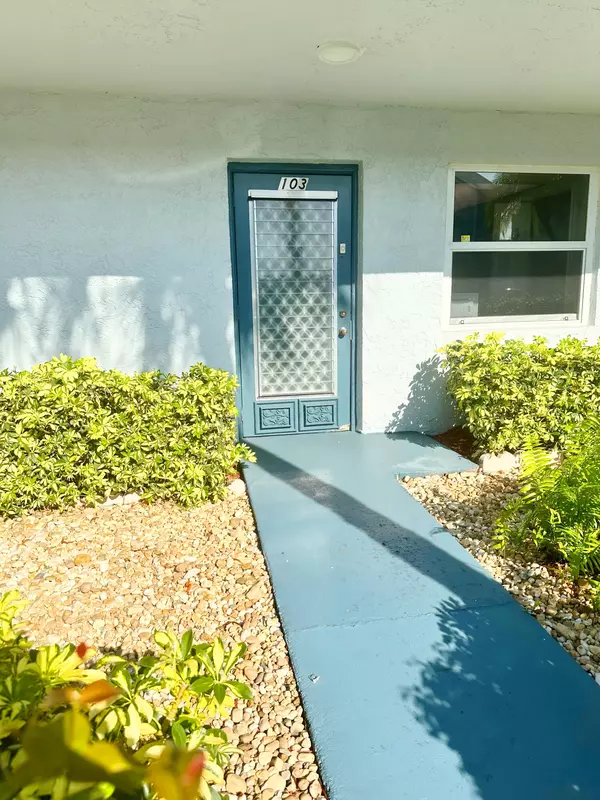 7664 NW 18th ST 103, Margate, FL 33063