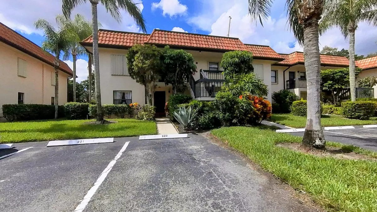 Lake Worth, FL 33467,7214 Golf Colony CT 101