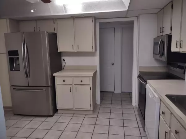 Lake Worth, FL 33467,3212 Strawflower WAY 211