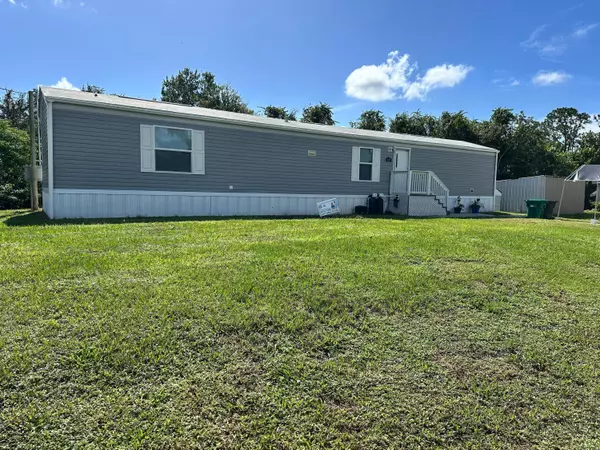 Okeechobee, FL 34974,5945 SE 95th Trail TRL