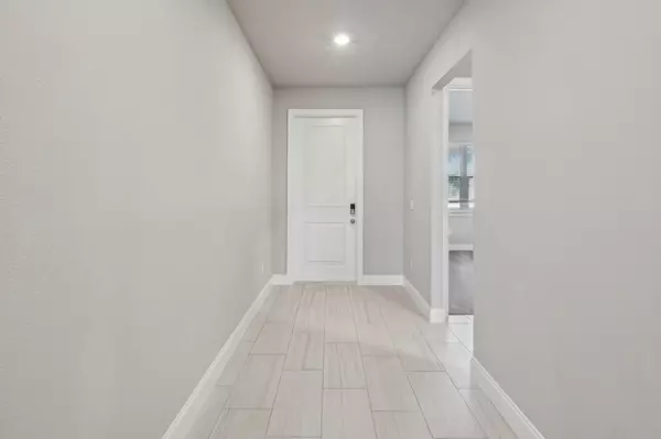 Port Saint Lucie, FL 34987,6304 NW Cloverdale AVE