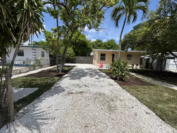 1563 NW 10 PL, Fort Lauderdale, FL 33311