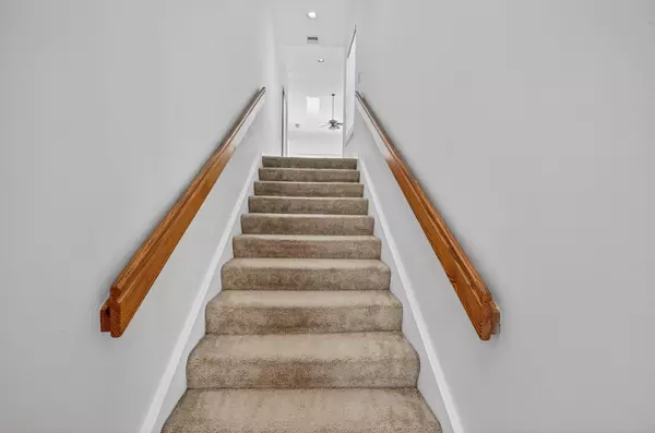 Boca Raton, FL 33487,17060 Emile ST 9