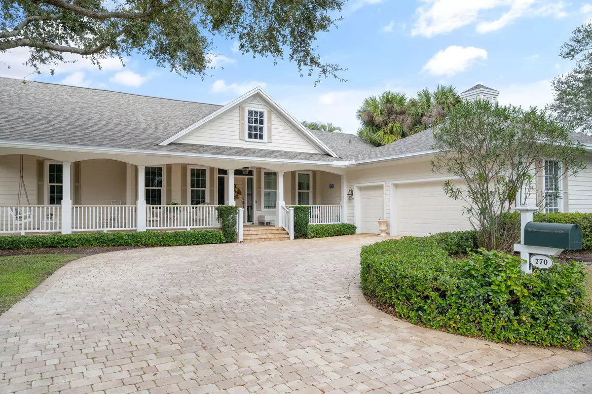 Vero Beach, FL 32962,770 SW Summerwood LN