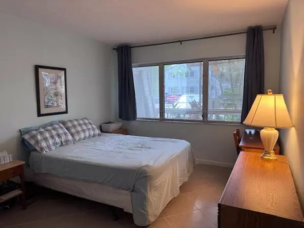 Lighthouse Point, FL 33064,2151 NE 42 CT 102