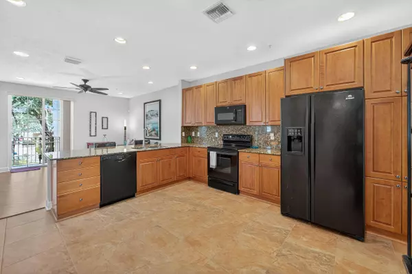 Jupiter, FL 33458,120 Powell LN