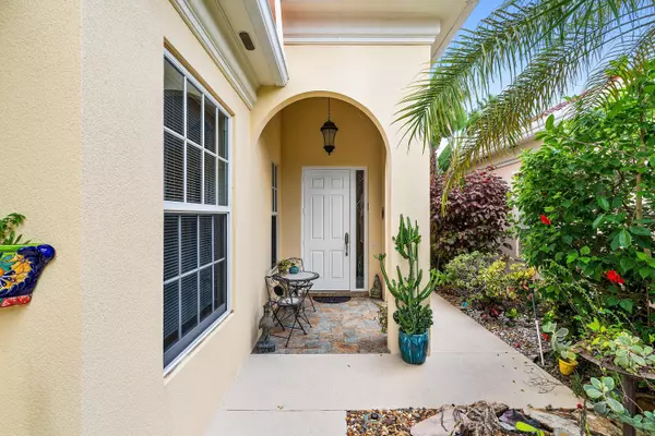 Delray Beach, FL 33445,2053 Valencia DR